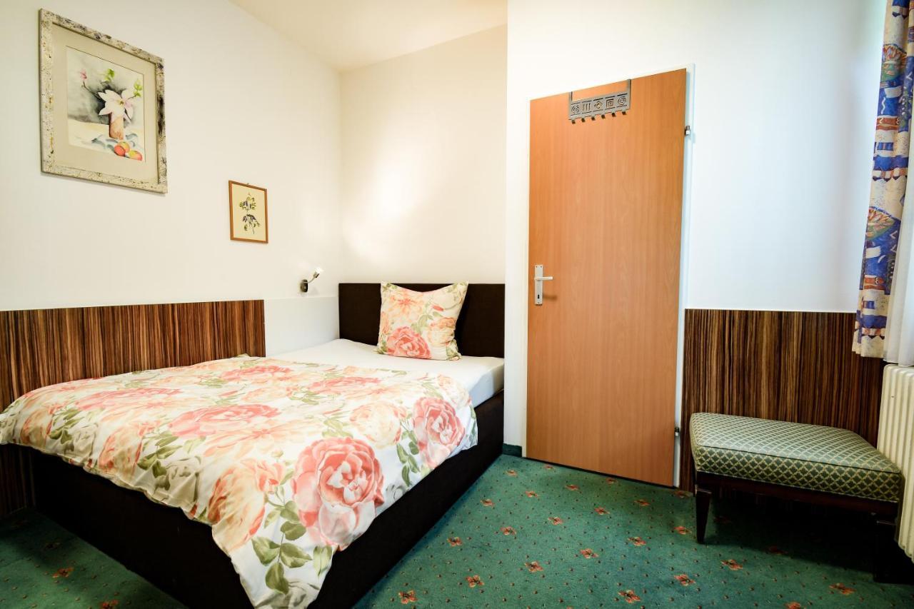 Gartenhotel Garni Pension B&B İnnsbruck Dış mekan fotoğraf