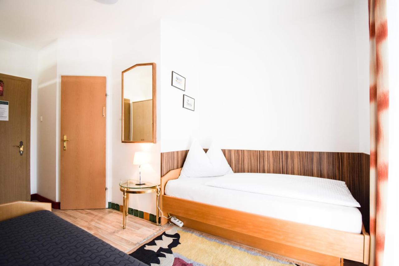 Gartenhotel Garni Pension B&B İnnsbruck Dış mekan fotoğraf